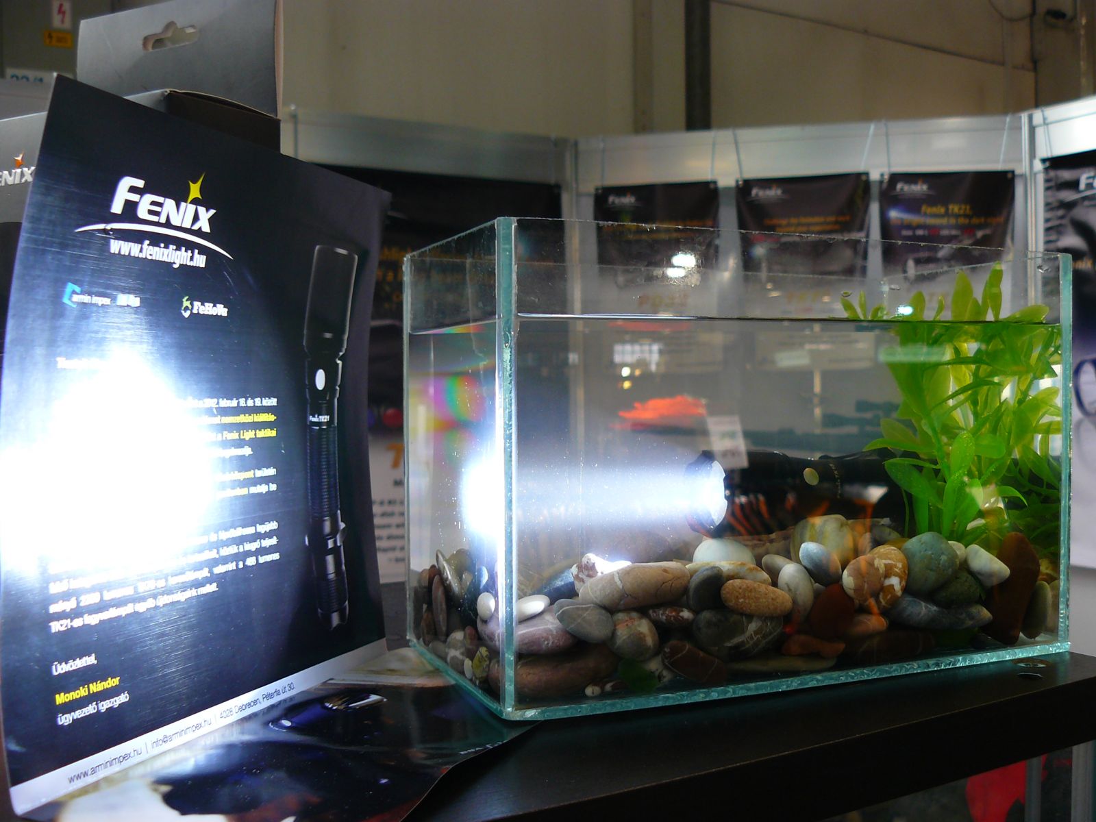 Fenix elemlámpák a FeHoVa kiállításon 2012